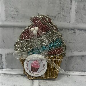 Beaded Cupcake Coasters fake food faux cupcake whimsical dessert decor